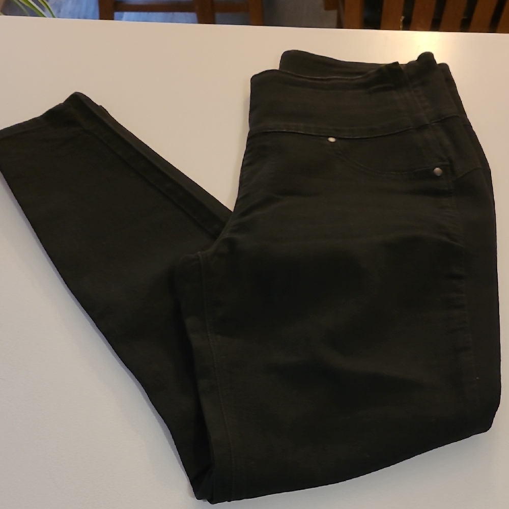 Women's Black Jeans